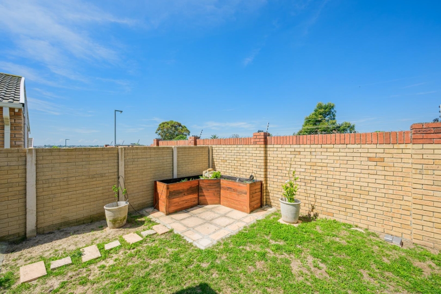 2 Bedroom Property for Sale in Sherwood Eastern Cape